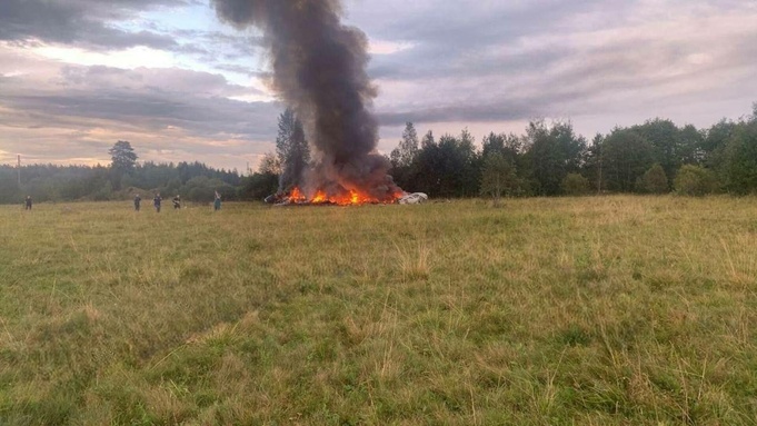 Что известно о падении самолета в Тверской области и погиб ли в нем Евгений Пригожин?