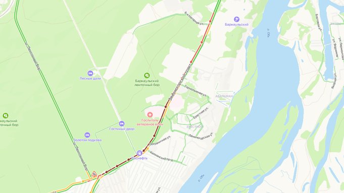 Огромная пробка собралась на Змеиногорском тракте