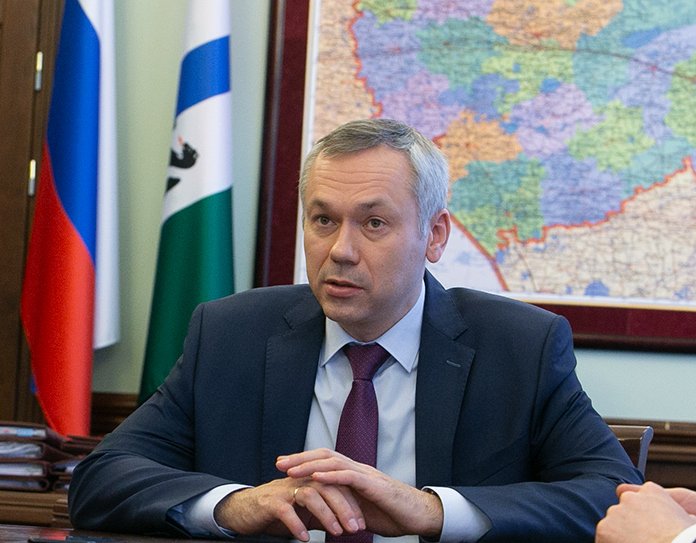 Почему родители учеников новосибирской школы, затерявшейся в тени премиальных новостроек,  выходят на митинги?