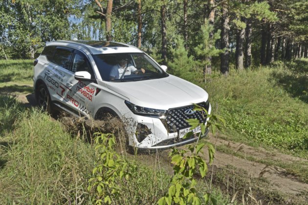 ФОТОБАНК. В Новосибирске состоялась внедорожная презентация Chery Tiggo 7 Pro Max AWD