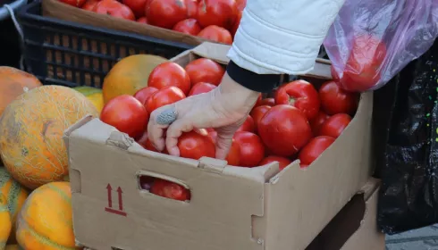 Где и когда в Барнауле можно купить продукты по выгодным ценам