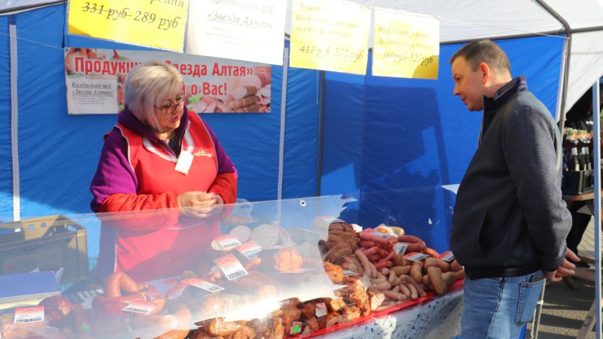 Где и когда в Барнауле можно купить продукты по выгодным ценам