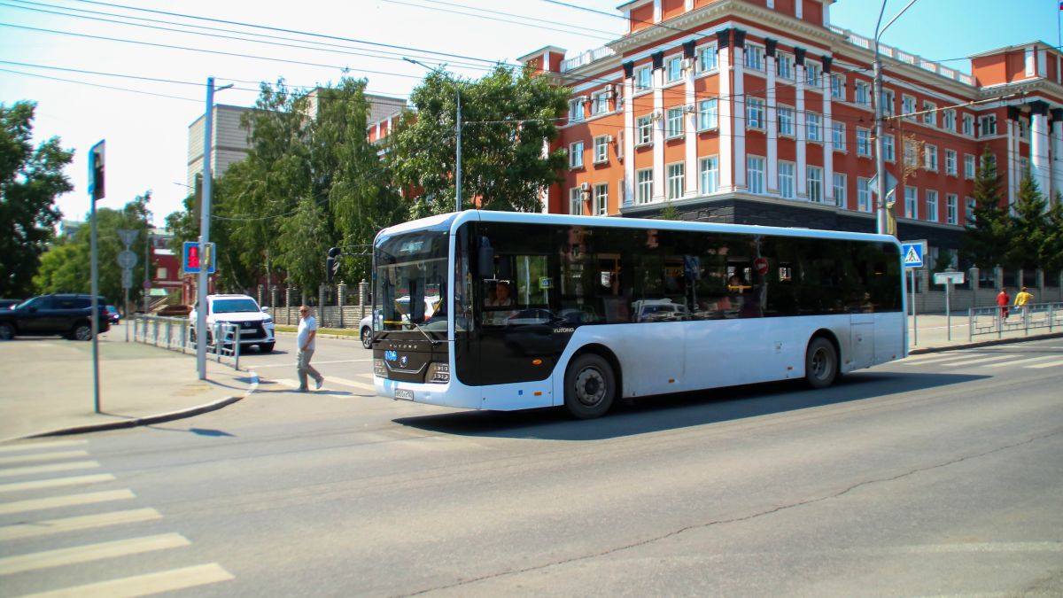 Как в Барнауле обновляют автопарки общественного транспорта