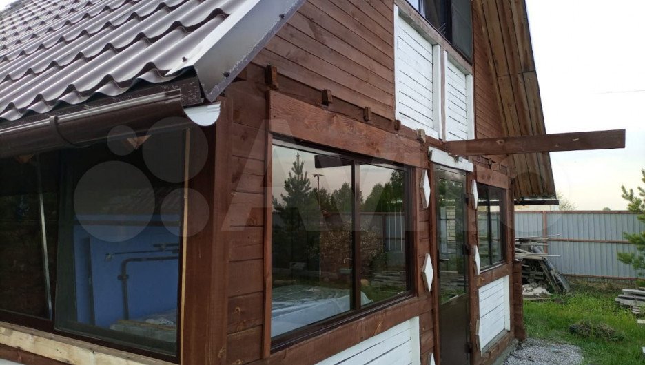 Теплое гнездышко. Какие дачи для сурового зимнего отдыха продают в Барнауле