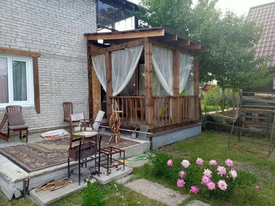 Теплое гнездышко. Какие дачи для сурового зимнего отдыха продают в Барнауле