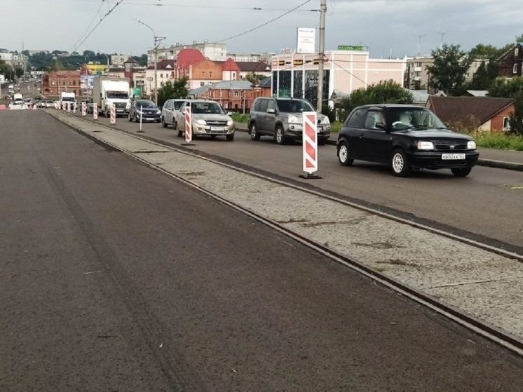 В Бийске перенесли открытие коммунального моста из-за ливней