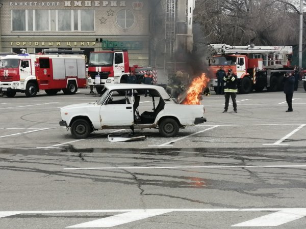 Как Барнаул празднует Первомай — трансляция altapress.ru