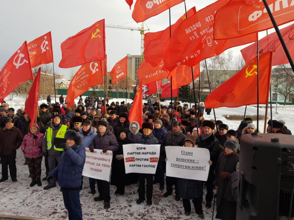 Пролетарии не объединяются. Почему алтайские коммунисты враждуют друг с другом накануне выборов